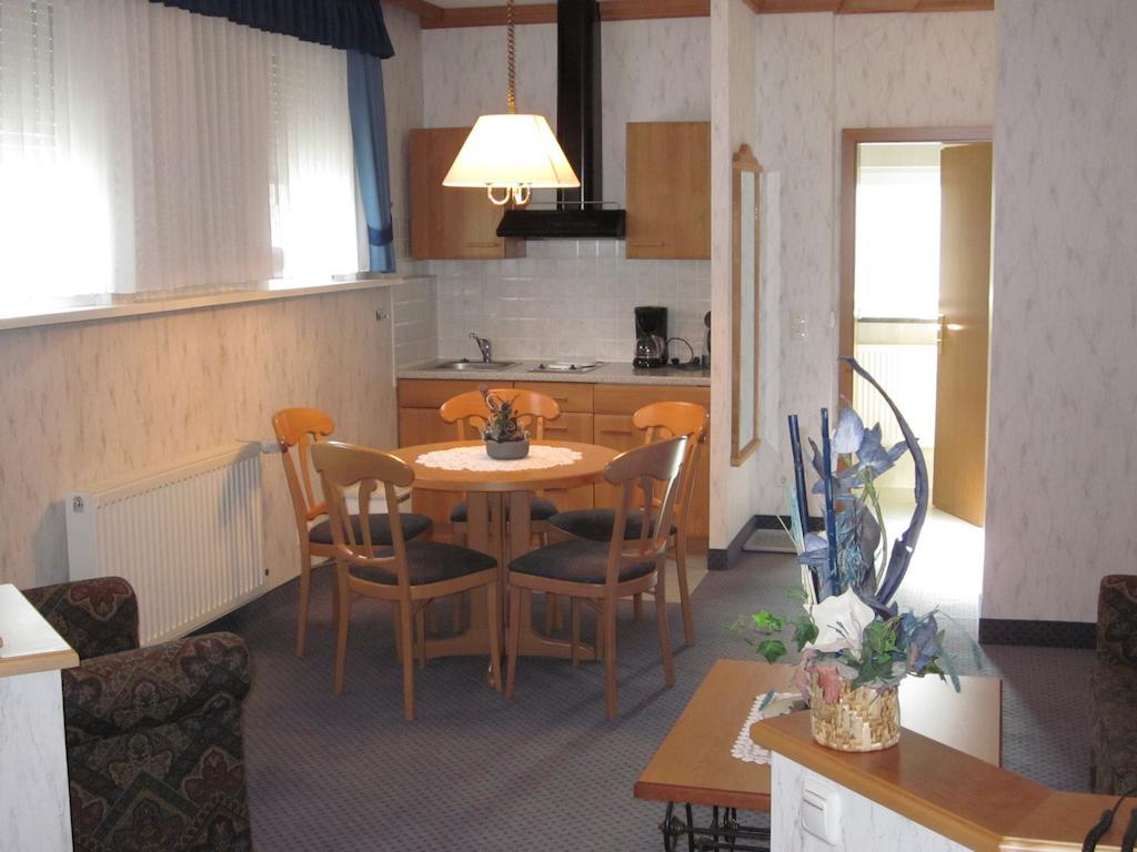 Gasthof Rodachtal Mit Gaestehaus Katharina Schwarzenbach am Wald Rum bild