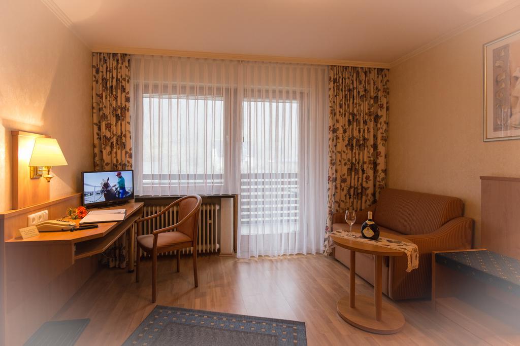 Gasthof Rodachtal Mit Gaestehaus Katharina Schwarzenbach am Wald Exteriör bild